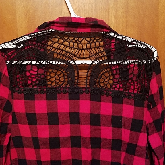 Buffalo plaid crop button down - Picture 3 of 4